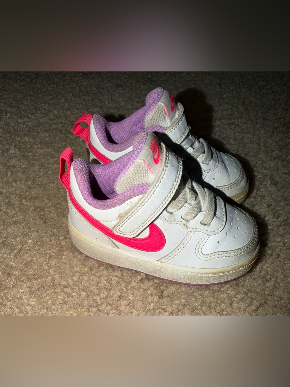 Toddler Girls Nike White Sneakers with Hot Pink Swoosh and Lavender Lining